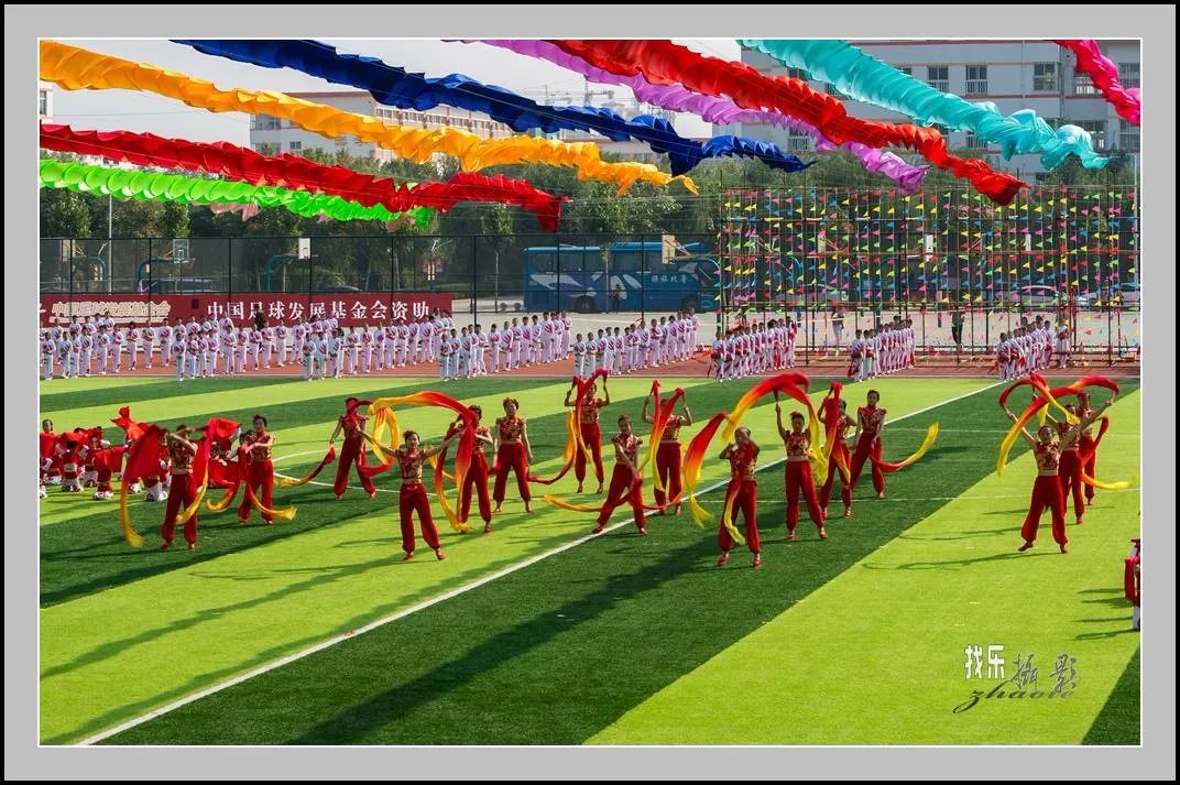 摩托车赛夜战：关中天虎队淘汰对手三湘霹雳队，临门一脚致胜快速转换撕裂防线(三阳悍将摩托车质量怎么样)