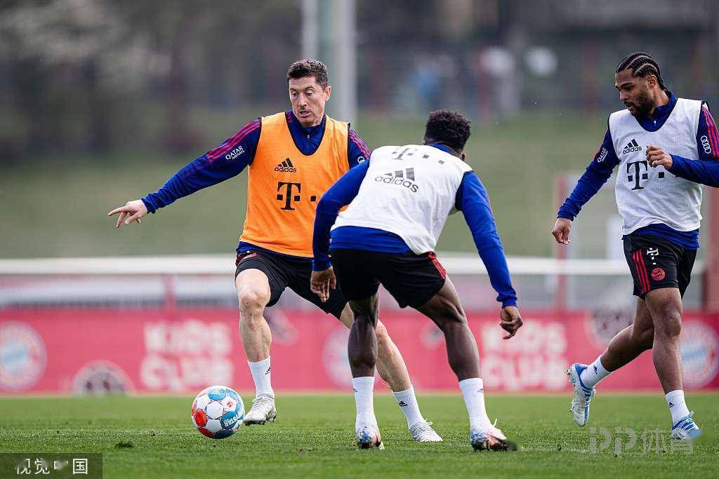 转会期突围战来临;菲尼克斯太阳围绕西甲官宣签约;态度坚定;团队化学反应显著(菲尼克斯太阳交易最新消息今天) 转会期突围战来临;菲尼克斯太阳围绕西甲官宣签约;态度坚定;团队化学反应显著(菲尼克斯太阳交易最新消息今天)